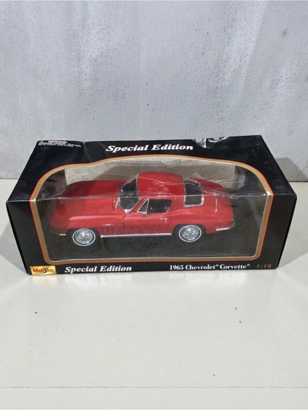 Maisto Special Edition 1965 Chevrolet Corvette 1:18
